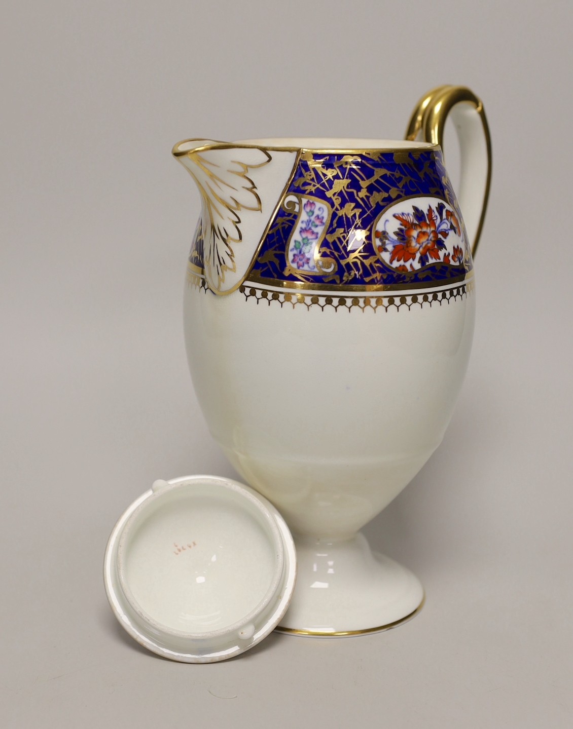 A Wedgwood Etruscan shape part coffee set